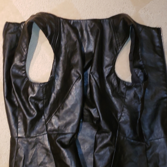 Last Kiss Faux Leather Top, Sz M - Picture 8 of 8